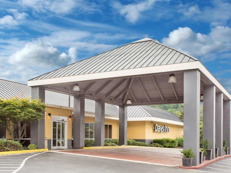 Days Inn By Wyndham Asheville/Mall Esterno foto