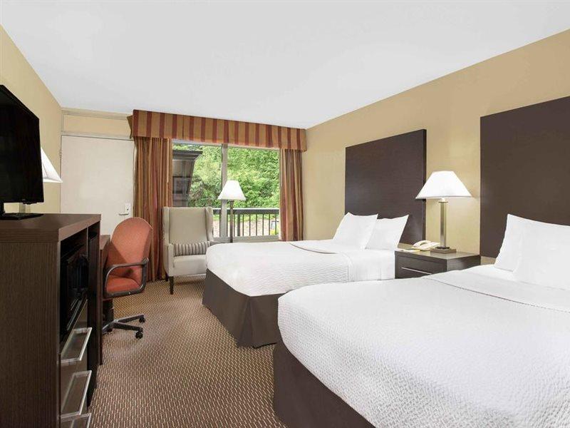 Days Inn By Wyndham Asheville/Mall Esterno foto