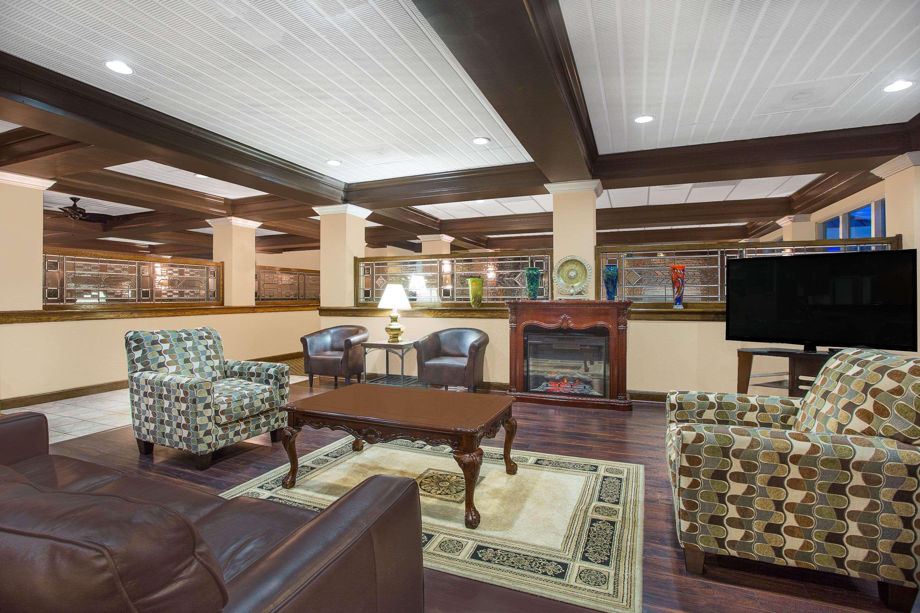 Days Inn By Wyndham Asheville/Mall Esterno foto